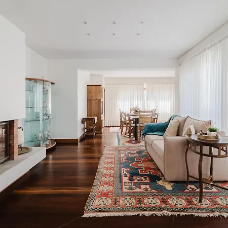 Viana Surf House Holiday home *