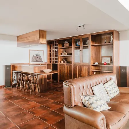 Viana Surf House בית נופש ויאנה דו קסטלו