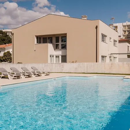 Viana Surf House * ויאנה דו קסטלו