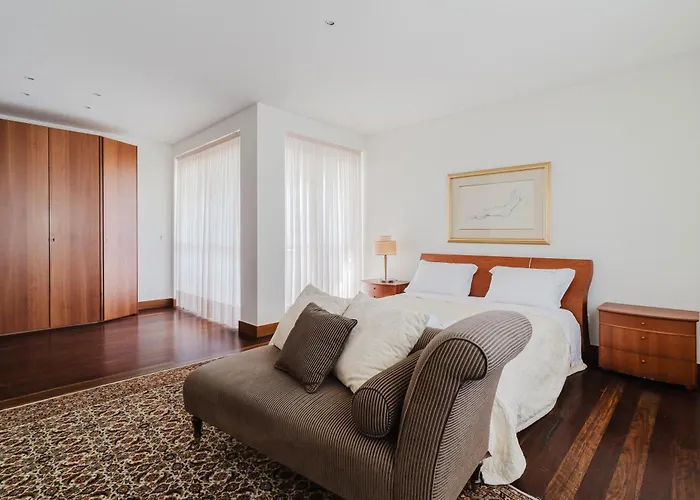 Nyaraló Viana Surf House *